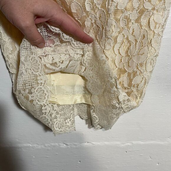 Rare Vintage Léger Ivory Lace Bodycon Dress Square Neckline Women's Size 11/12 - Picture 8 of 12